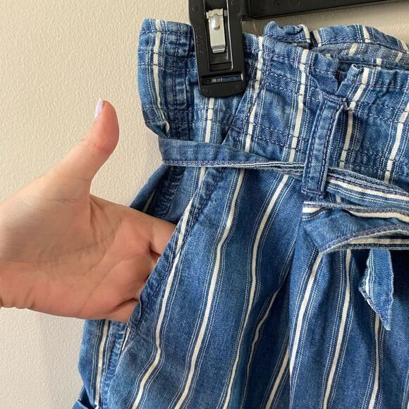 American Eagle Women Blue Super High-Waisted Striped Paperbag Short - Picture 8 of 12